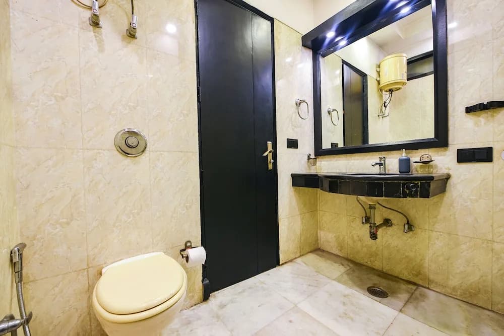 Fabhotel Bharat Continental - photo 9