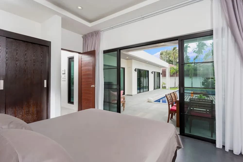 Large 3BR Villa with Big Pool by Intira - photo 20