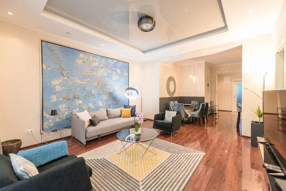 Oasis Apartments - Liberty Bridge - photo 12