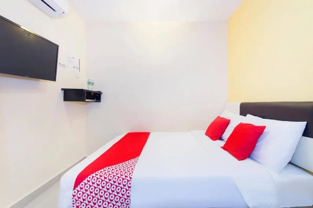 Sri Maluri Hotel - photo 15