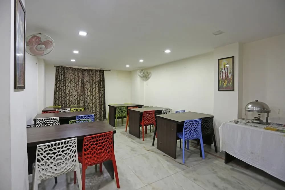 Oyo 5795 Ashoka International - photo 15