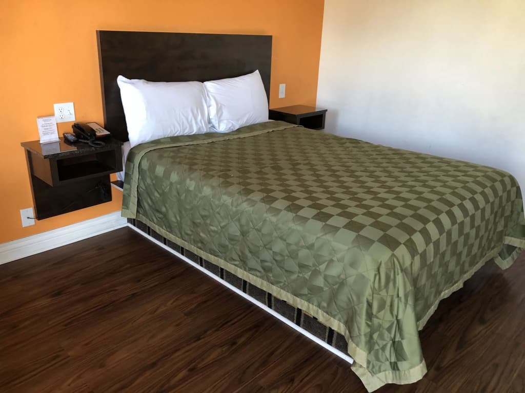 El Rancho Motel - photo 4