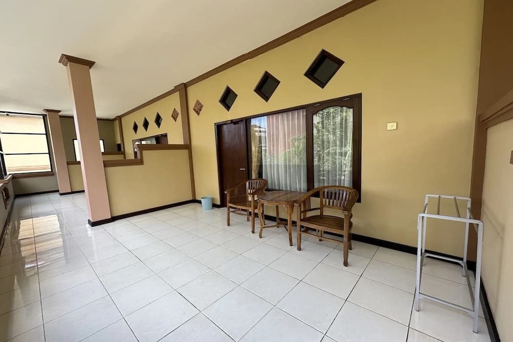 Taxa Raya Guest House - photo 7