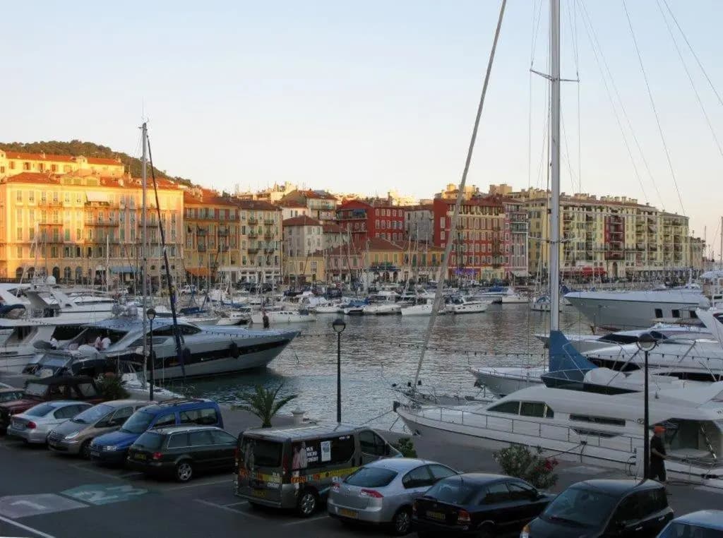 Appartement 3 pièces tout confort au centre de Nice - photo 13