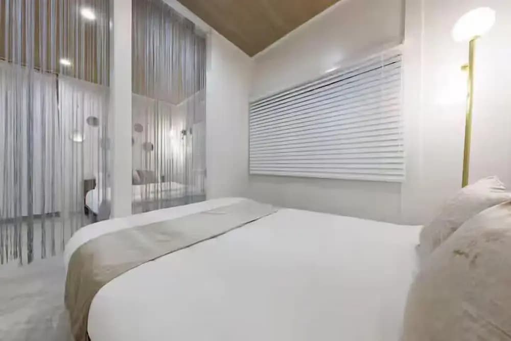 Namba Kuromon Central Self Inn - photo 47