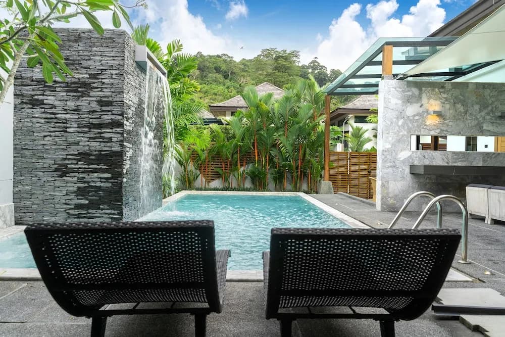 Luxurious 3 Bedroom Designer Pool Villa - photo 15