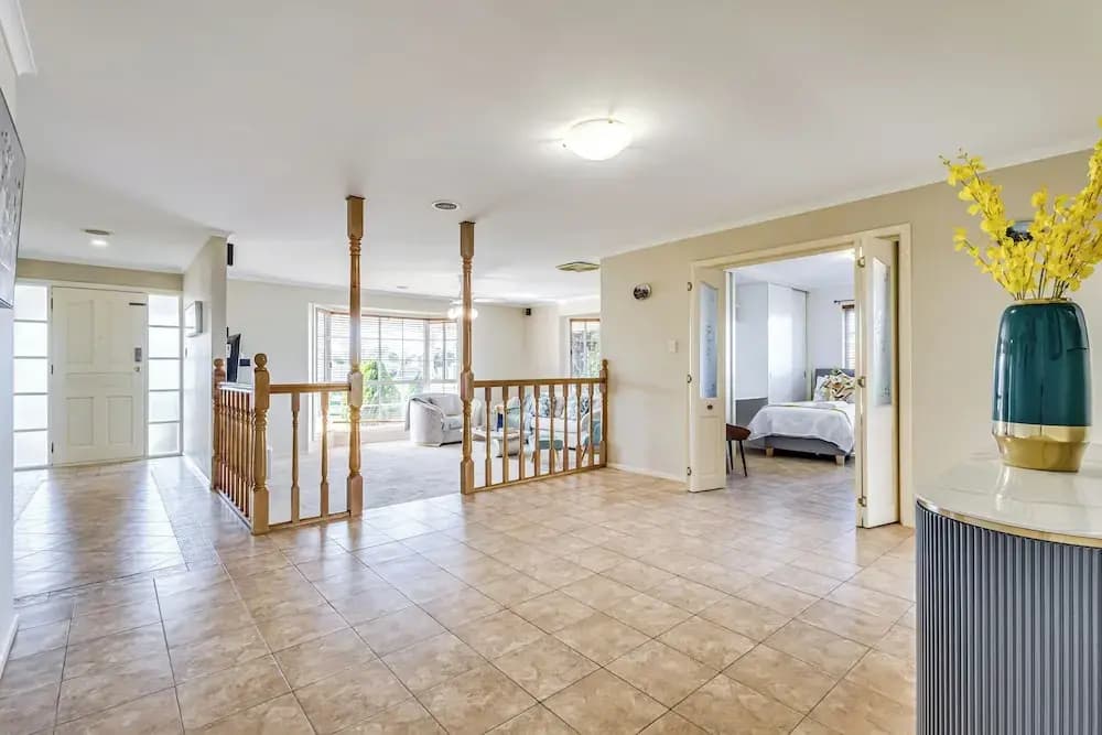 StayAU 4BR Lakeside Retreat in Seabrook - photo 12