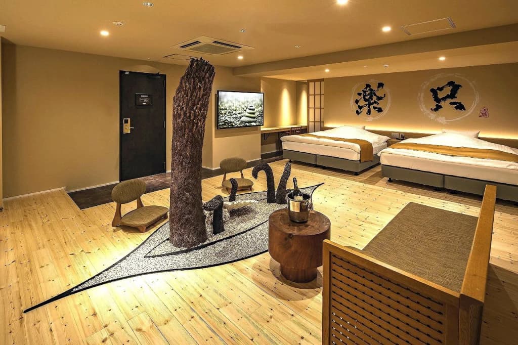 Hotel The Grandee Shinsaibashi - photo 1