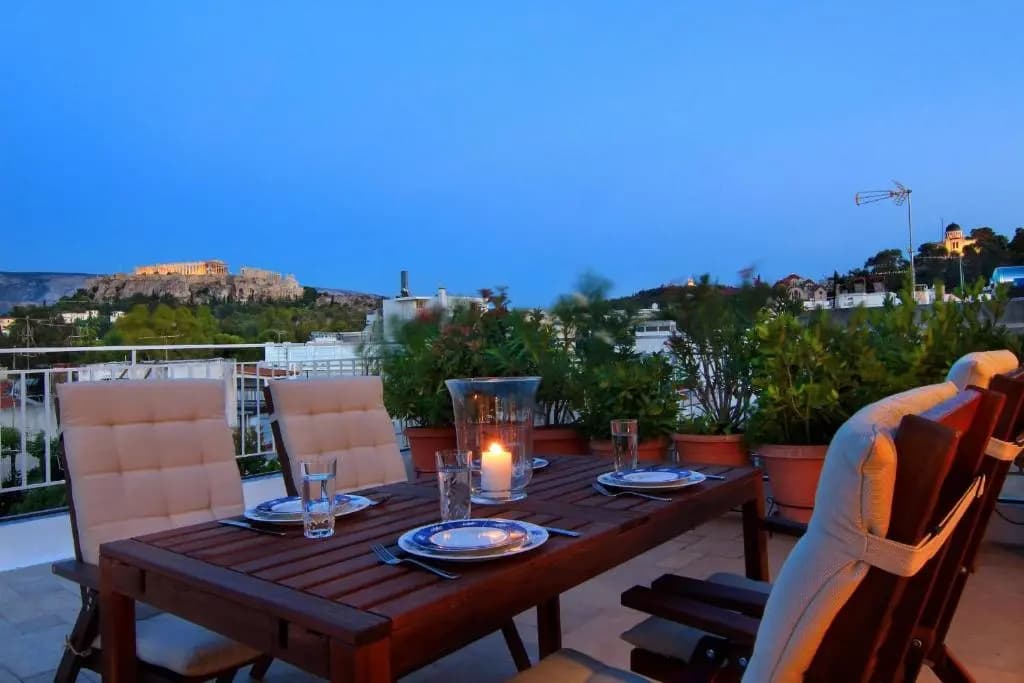 Stylish studio loft with Superb balcony - photo 9