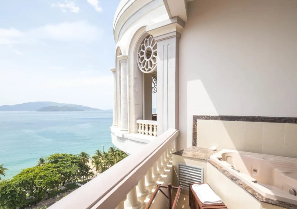 Sunrise Nha Trang Beach Hotel & Spa - photo 7