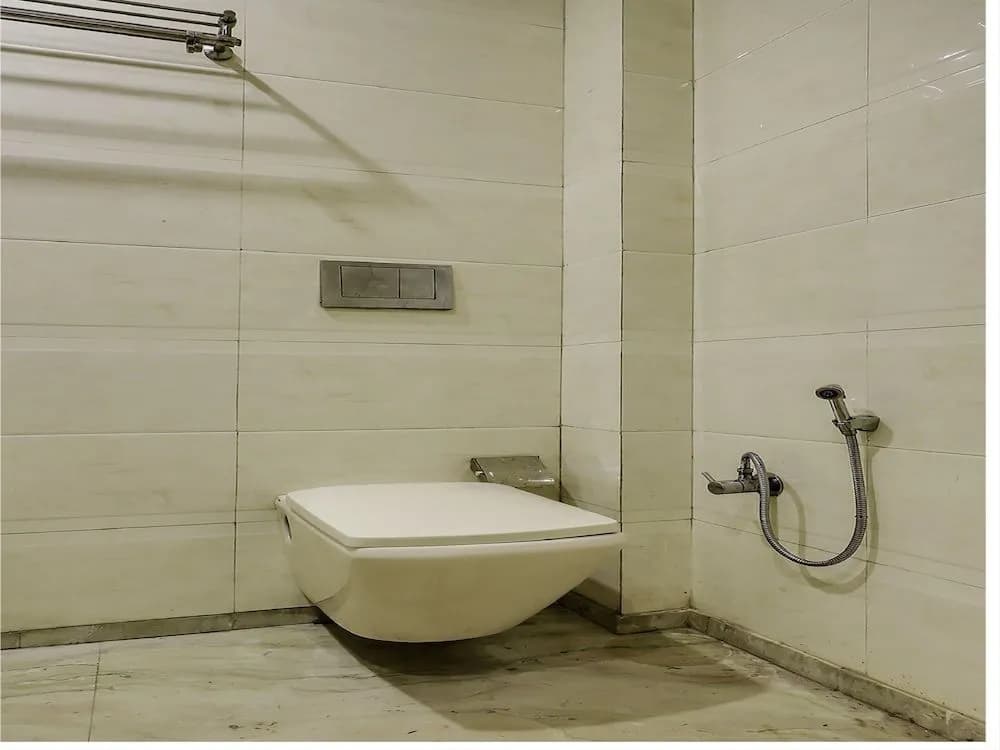 OYO Townhouse 281 Harsh Vihar Near M2K Cinemas Rohini - photo 9