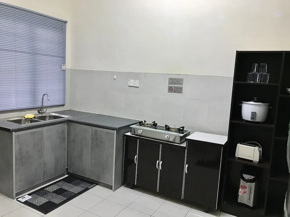 Almubasysyir Homestay Seri Iskandar - photo 12