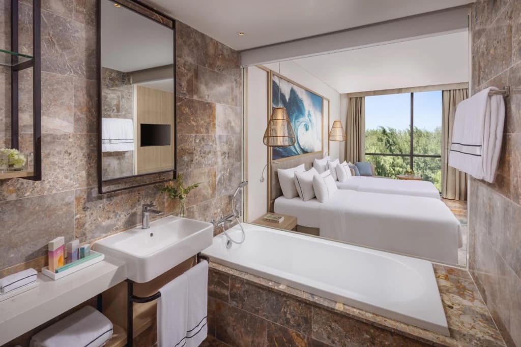 Melia Danang Beach Resort - photo 10