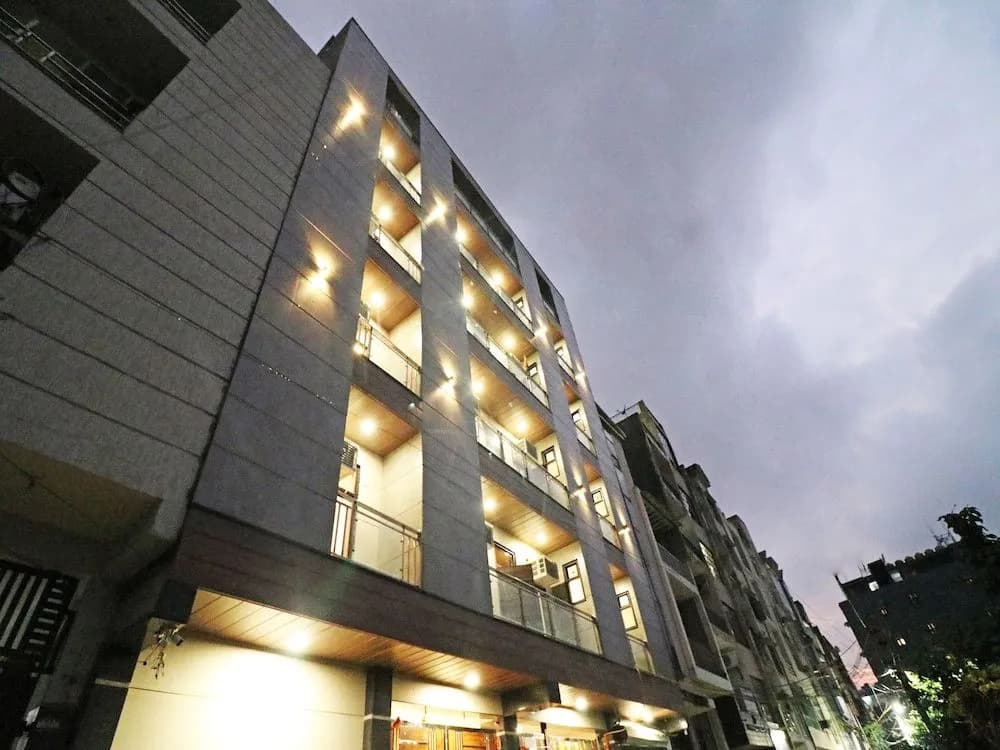 OYO Flagship 19349 Sector 7 Dwarka - photo 1