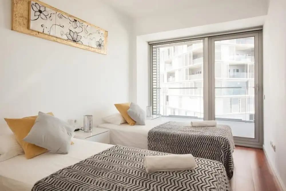 Akira Flats Llum 7th floor - photo 5
