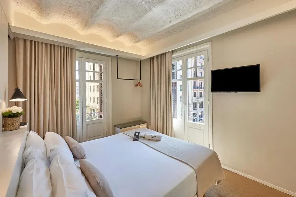 Hostal Layetana - photo 4