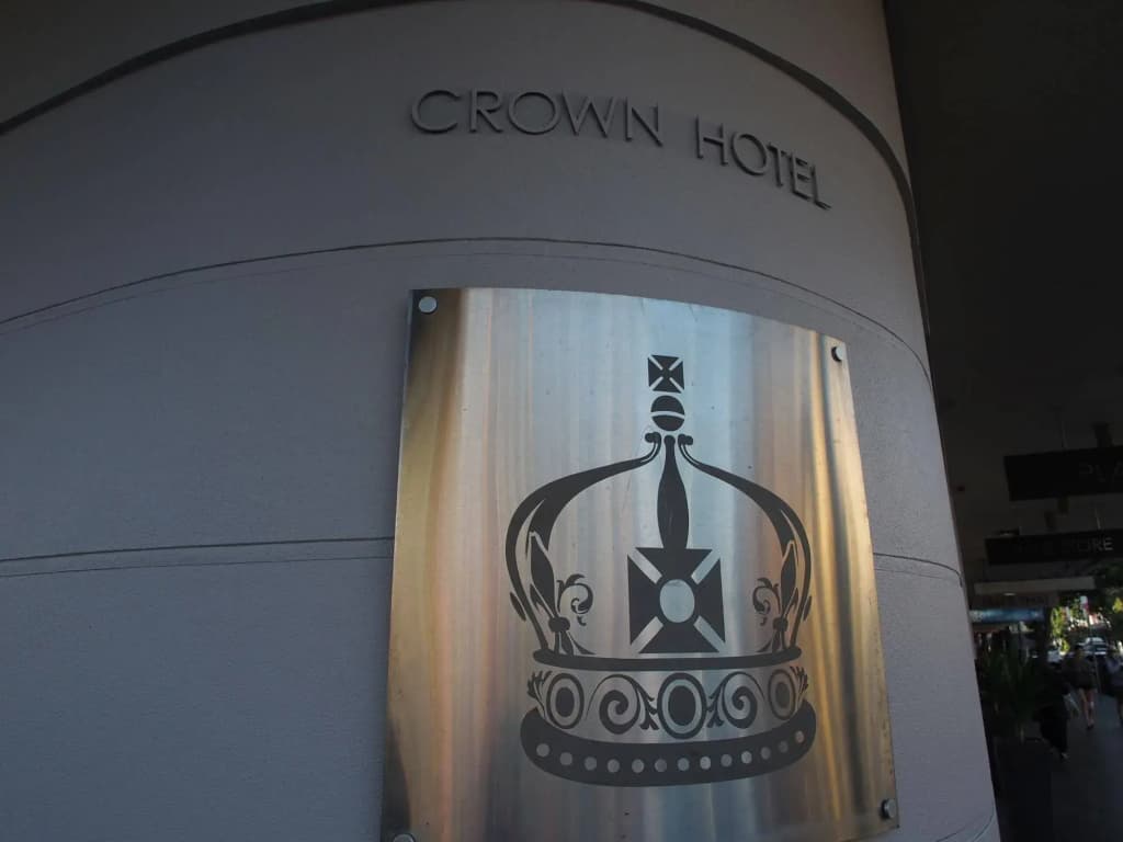 Crown Hotel Surry Hills - photo 1