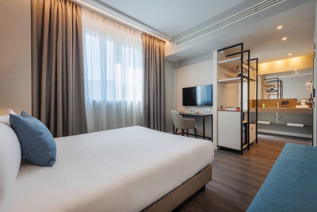 IH Hotels Milano Centrale - photo 1