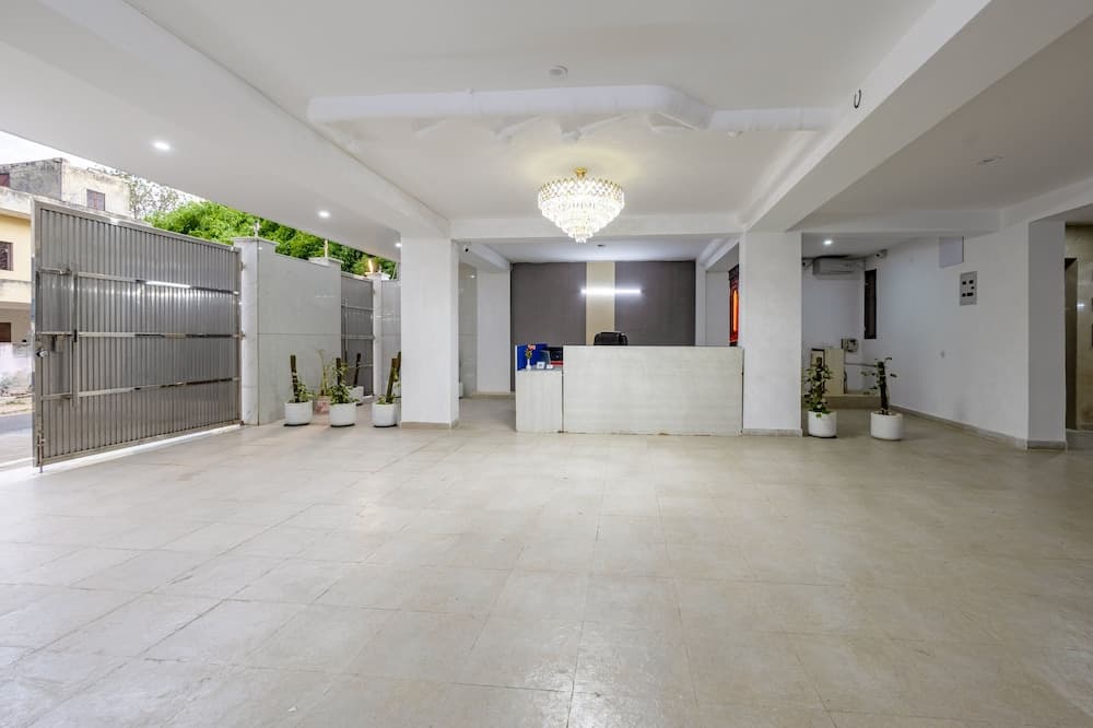Yashobhoomi Suites near Yashobhoomi Convention Centre - photo 4