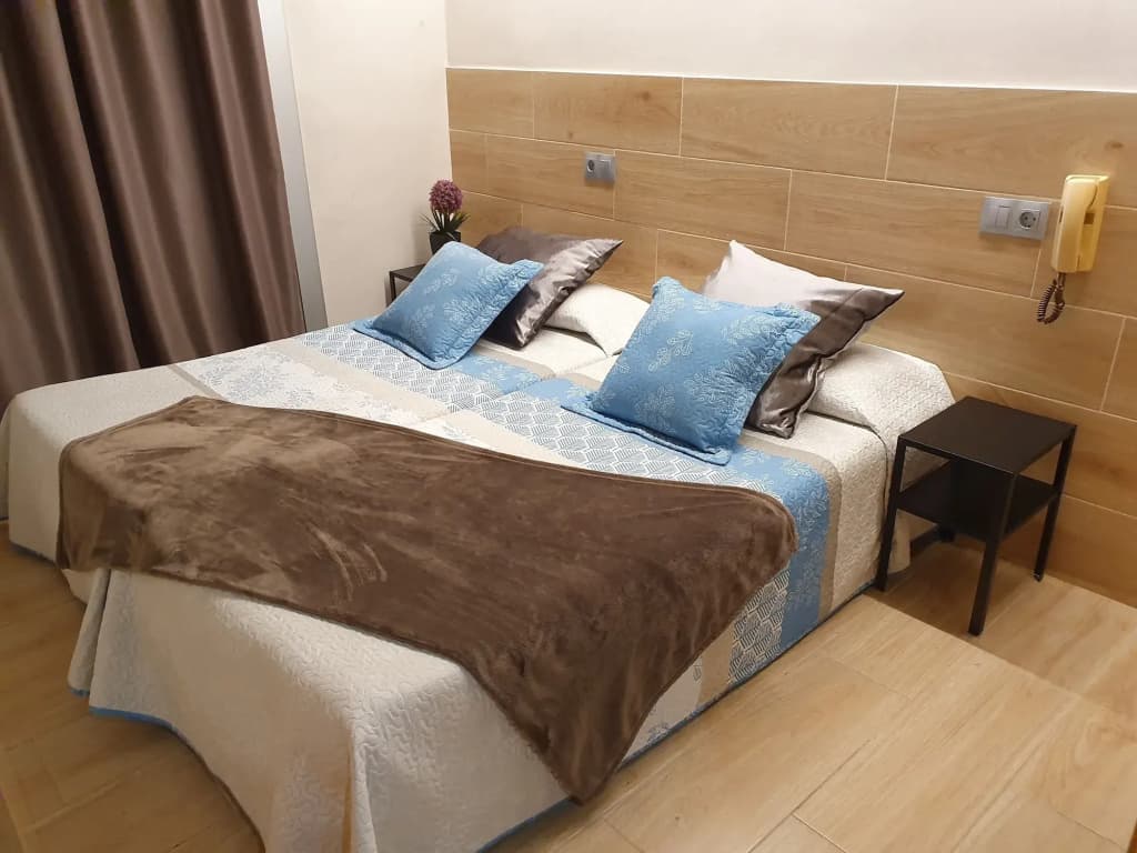 Hostal Sant Ramón - photo 3