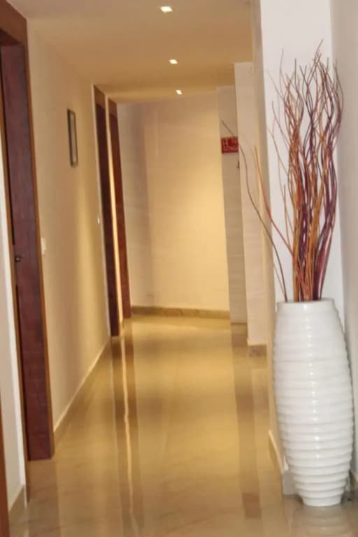 Red Crown Hotel - photo 12