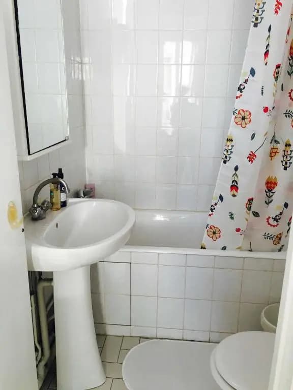 Best located flat in Saint-Germain-des-Prés - photo 4