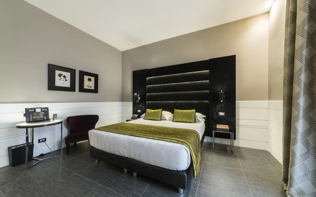 Hotel The Glam - photo 35