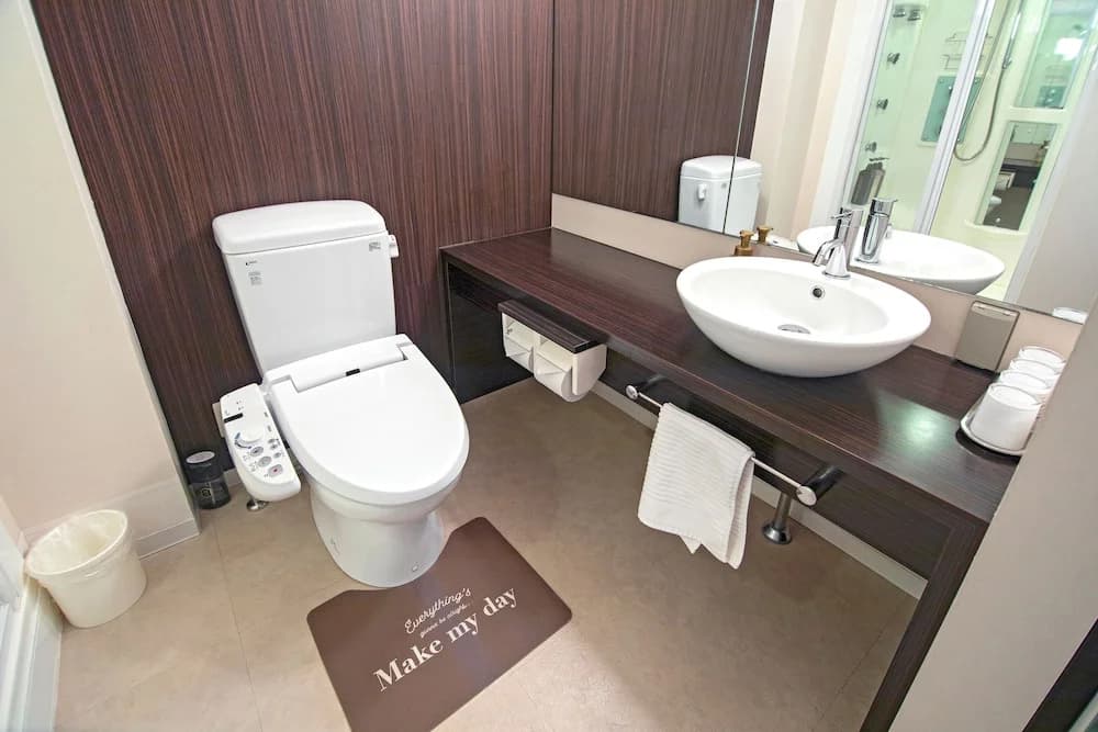 Wonz Shinsaibashi Namba Hotel - photo 38