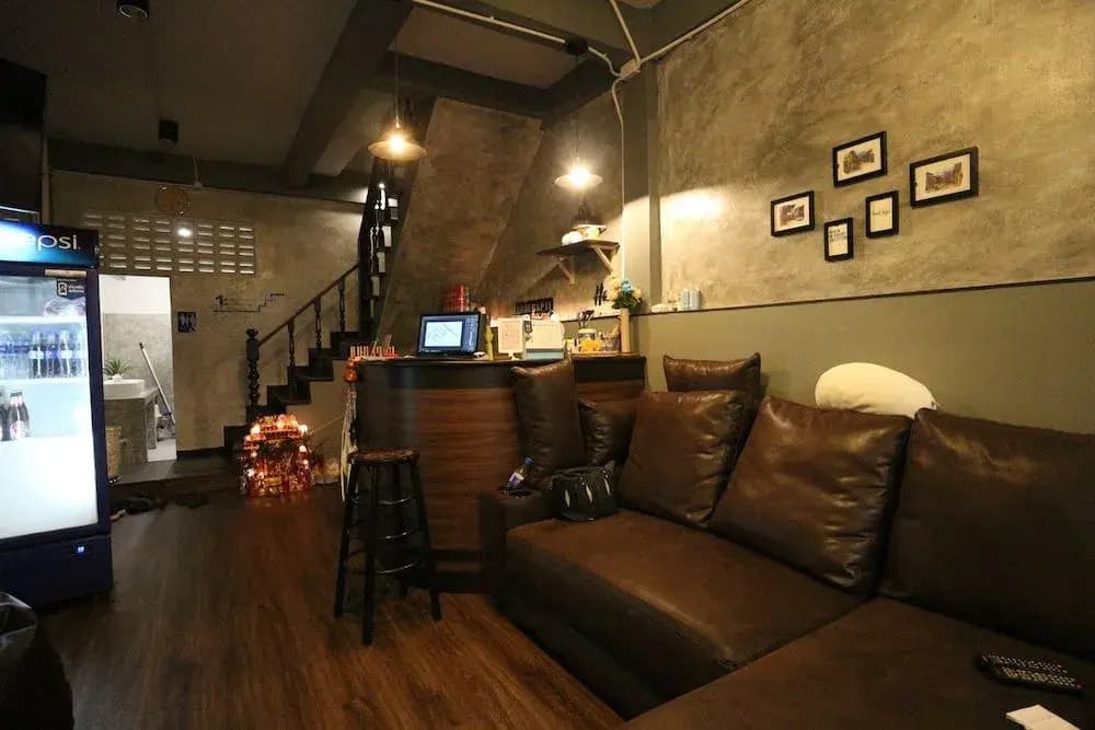 OYO 612 Hansa Hostel - photo 13