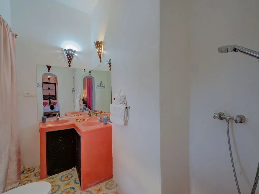 Riad Lazorde De Marrakech - photo 9