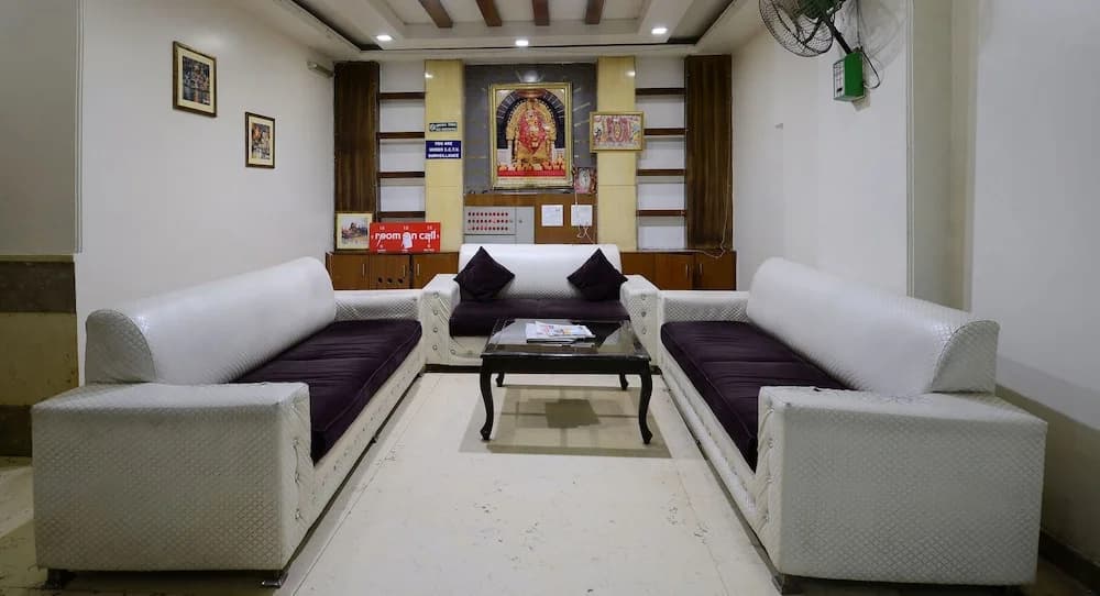 Hotel Sai Dham International - photo 15