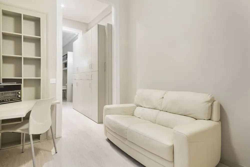Urquinaona Apartment - photo 2