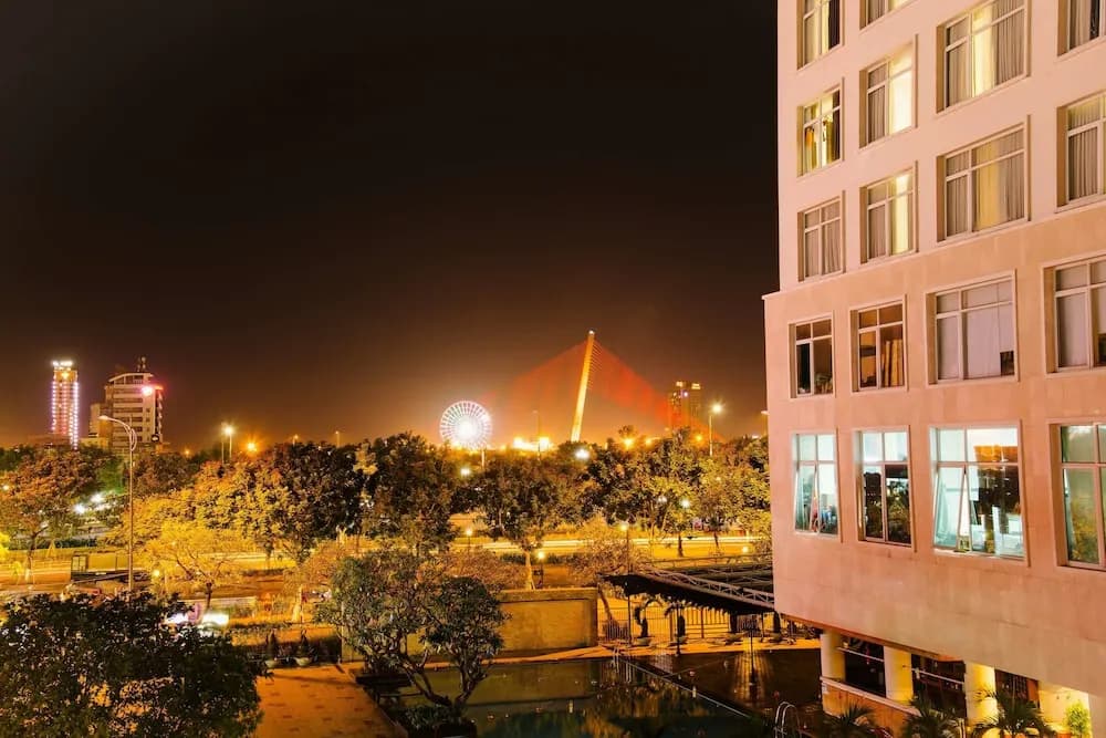 Queenie Hostel - photo 1