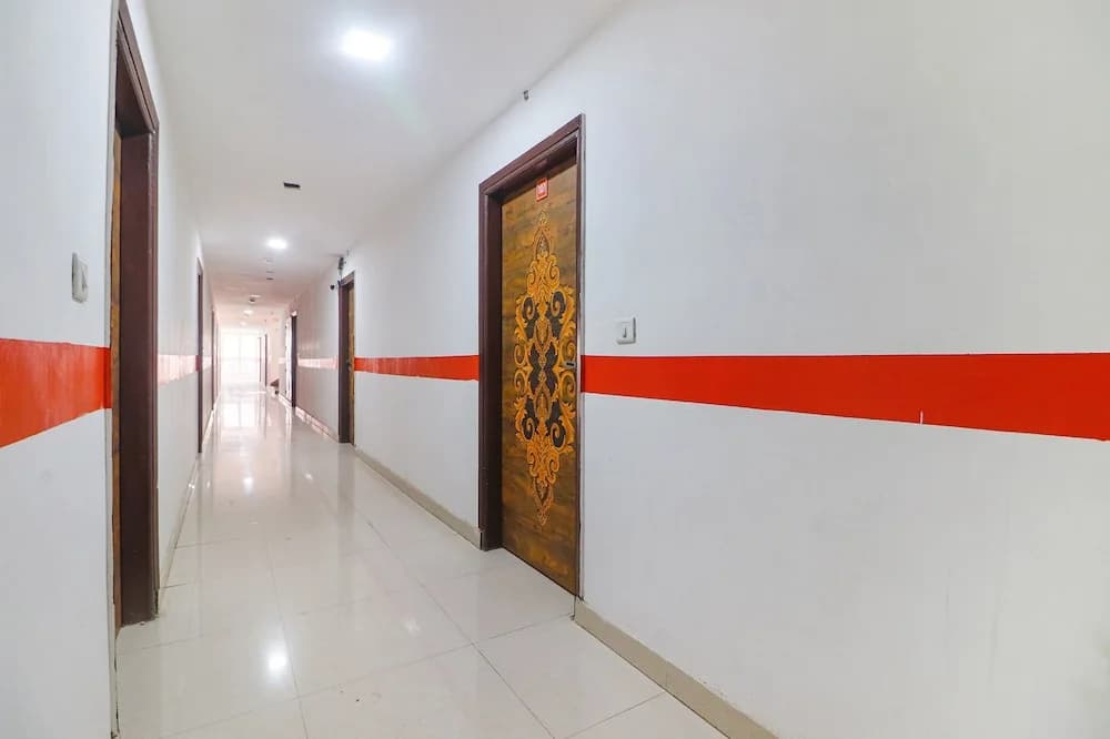 Abode Inn - photo 14
