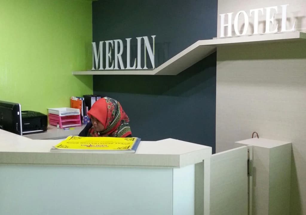 Merlin Hotel - photo 11