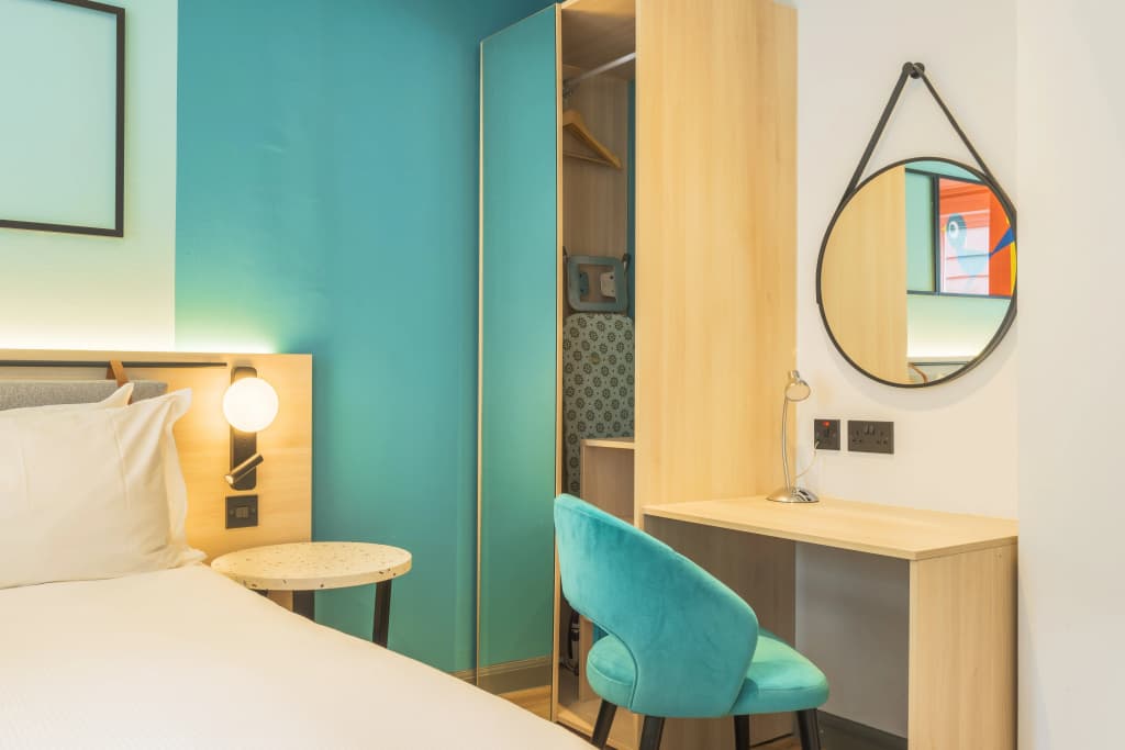 Holyrood Aparthotel - photo 43