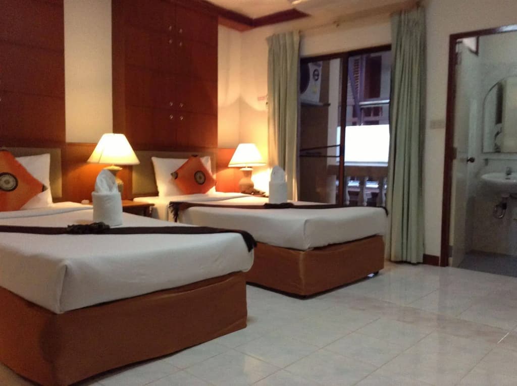 SEATEL Phuket Patong Beach - photo 6