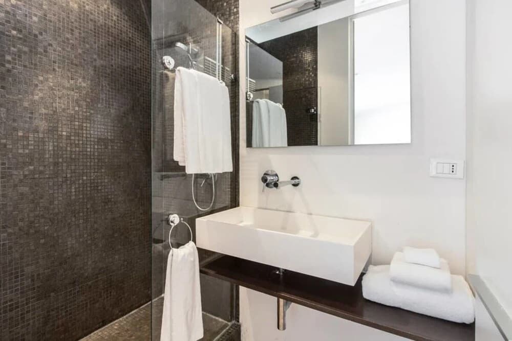 Modern & Design Flat in the heart of the Marais - photo 8