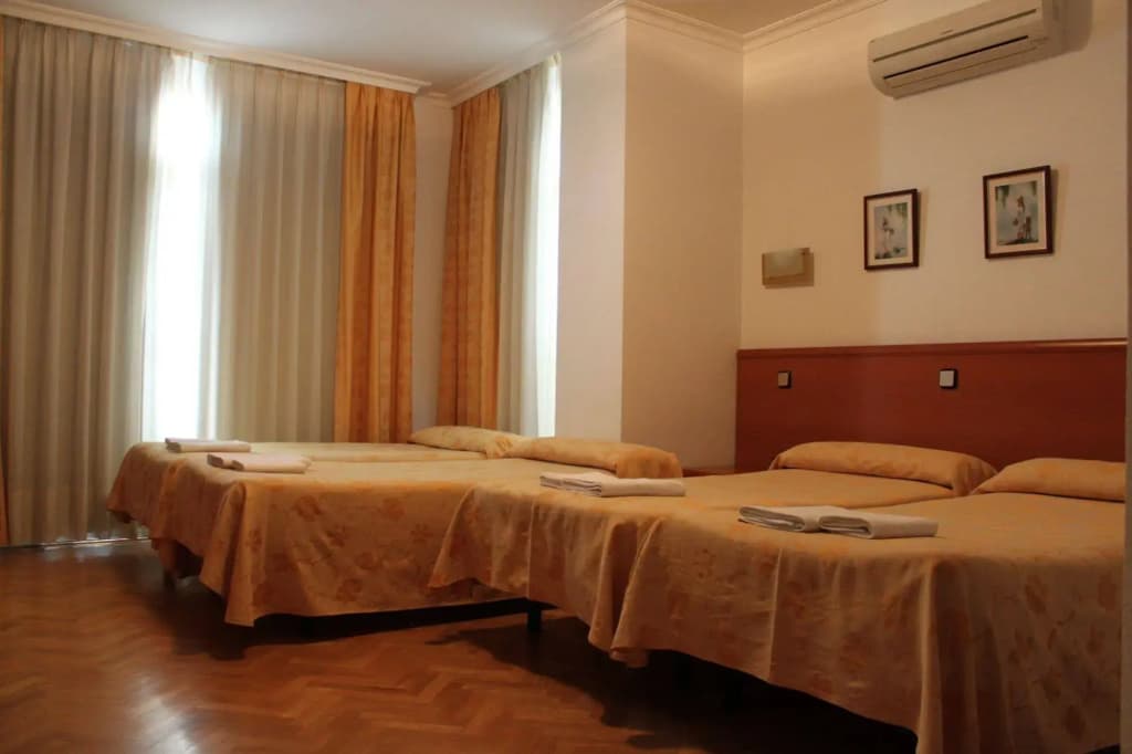 Hostal Jerez - photo 3