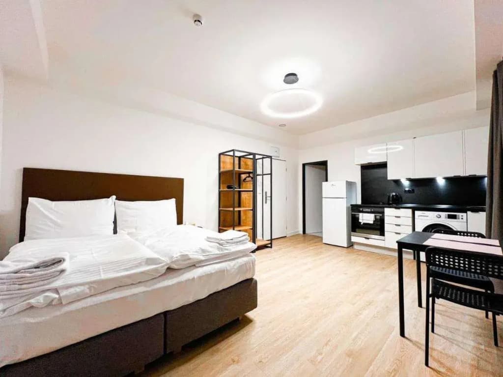 Post 120 Suites - photo 16