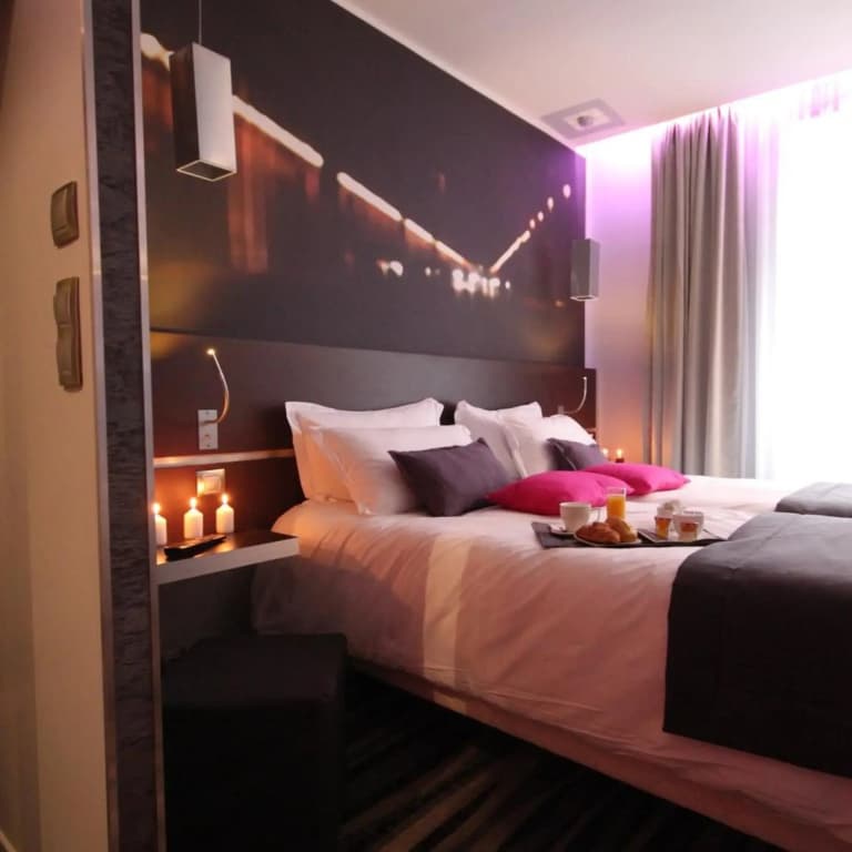 Hotel Lumières Montmartre Paris - photo 21