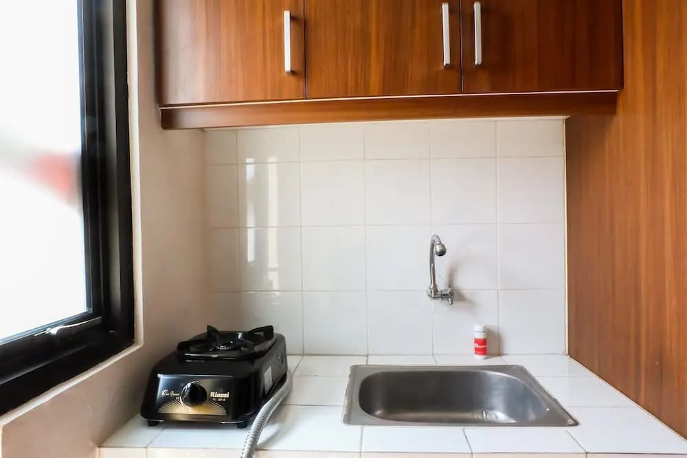 Best Studio 25 Kebagusan City Apartment - photo 17