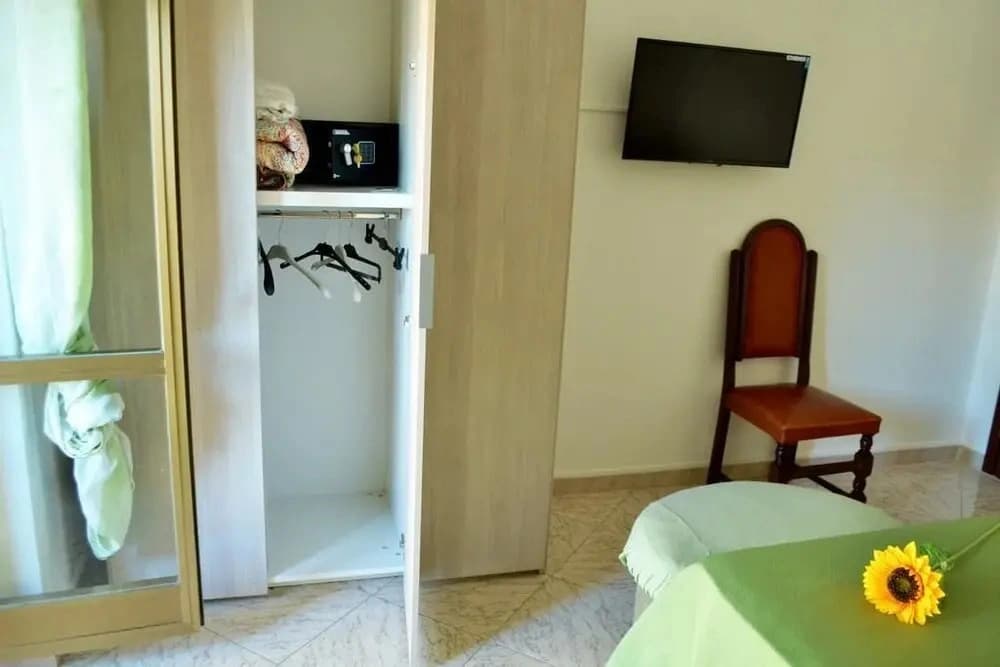 Alessandro's Apartment - photo 17