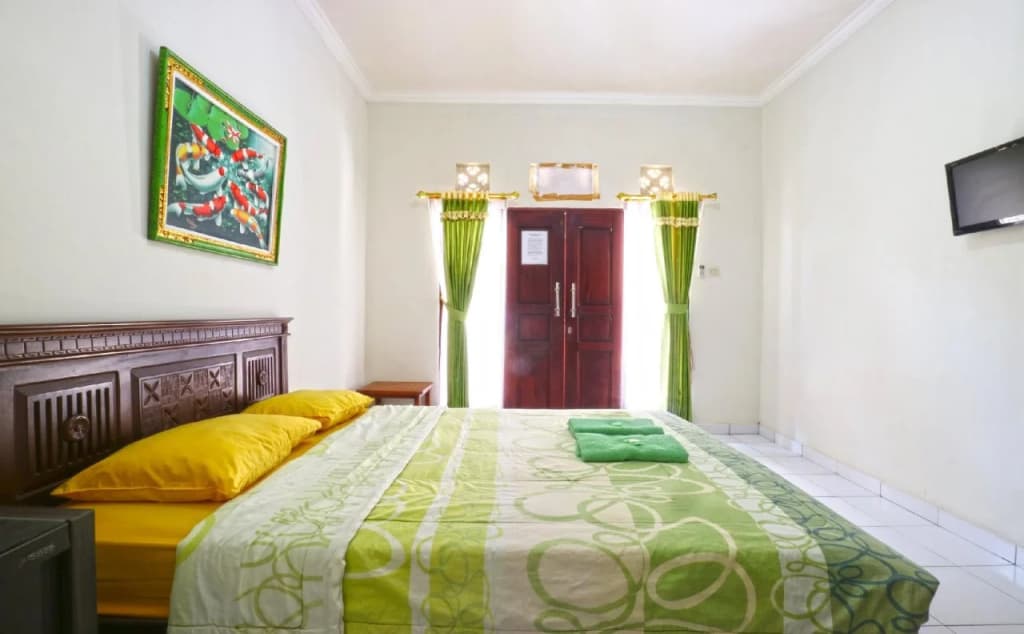 Lotus Garden Apartment - photo 4