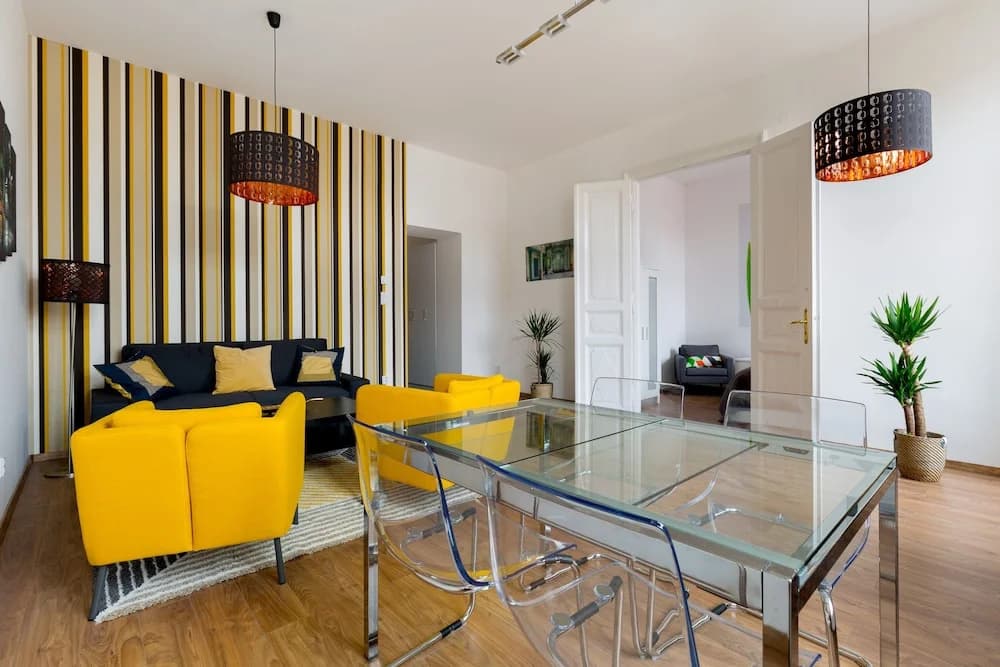 Kate’s Central Home - photo 3