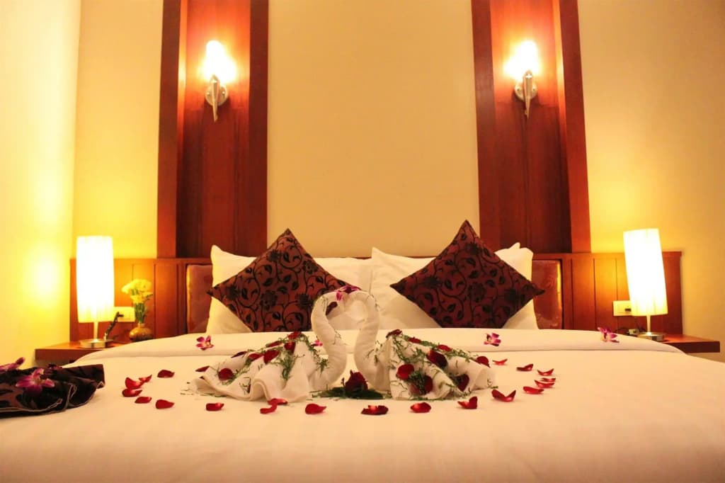 Patong Hemingway's Hotel - photo 6