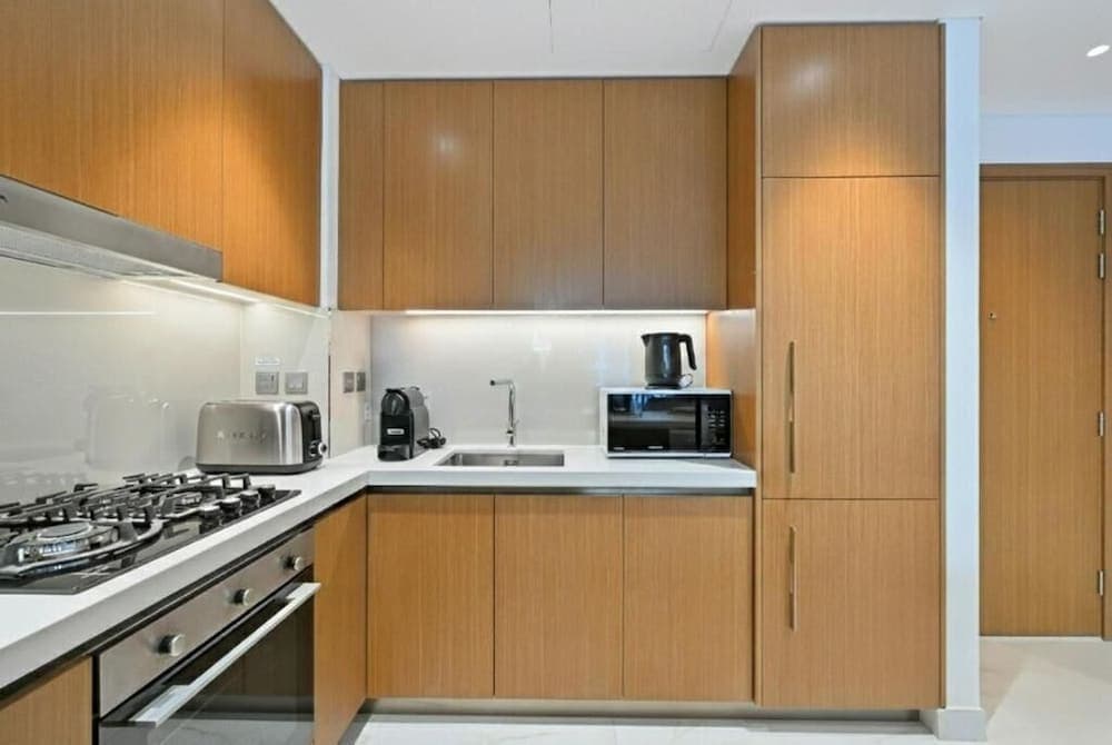 Bloomfields Sleek 1BR in Azizi Mirage 1 - photo 20