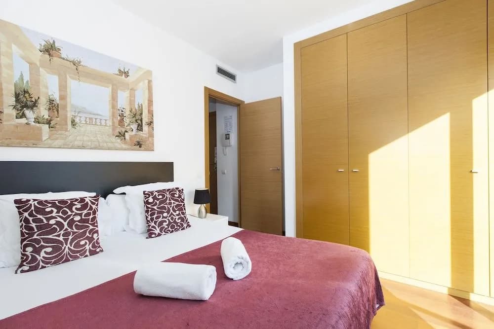 SLEEP Universitat by STAY - photo 16