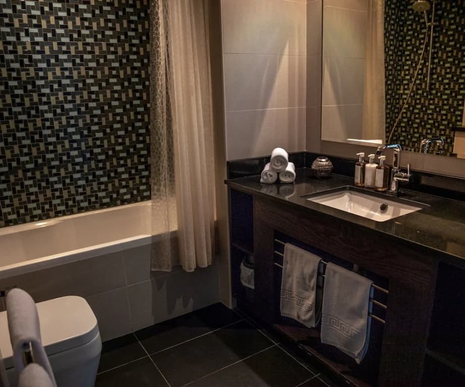 Nasma Luxury Stays - Cayan Tower - photo 8