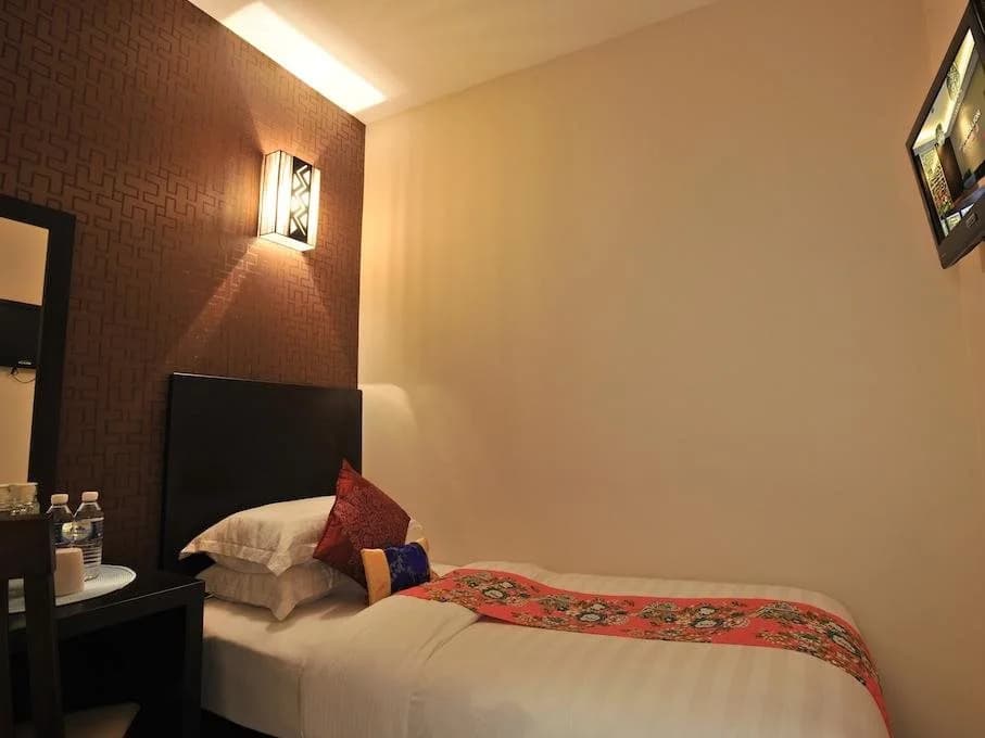 Sea Lion Hotel @ Klang - photo 4